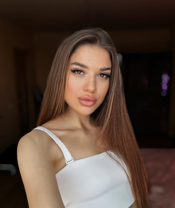 Обворожительная и развратная дама ждет настоящего джентльмена для интимных встреч без границ. Я помогу тебе испытать невероятное наслаждение и погрузиться в мир страсти и похоти. 2280, 21 год