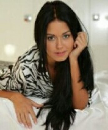 Экспрессивная шатенка готова раскрепоститься в твоих руках. Приходи ко мне, и я покажу тебе настоящий пыл и страсть! 6885, 28 лет